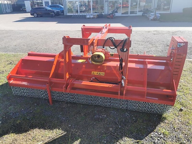 Sauerburger wm 3000 front - heck Mulcz 9300 €
