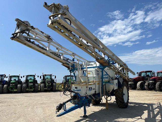 E-FARM: Blanchard grand large - Opryskiwacz - id 8H7HR68 - 13 000 € - Rok produkcji: 2005 - Francja