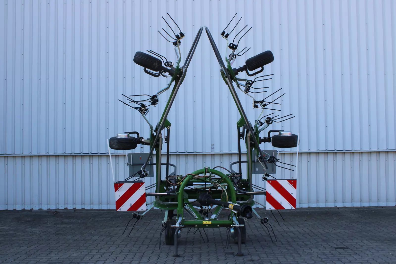Fendt Twister 6606 DN Karuzelowy przetrząsacz do siana 6600 €