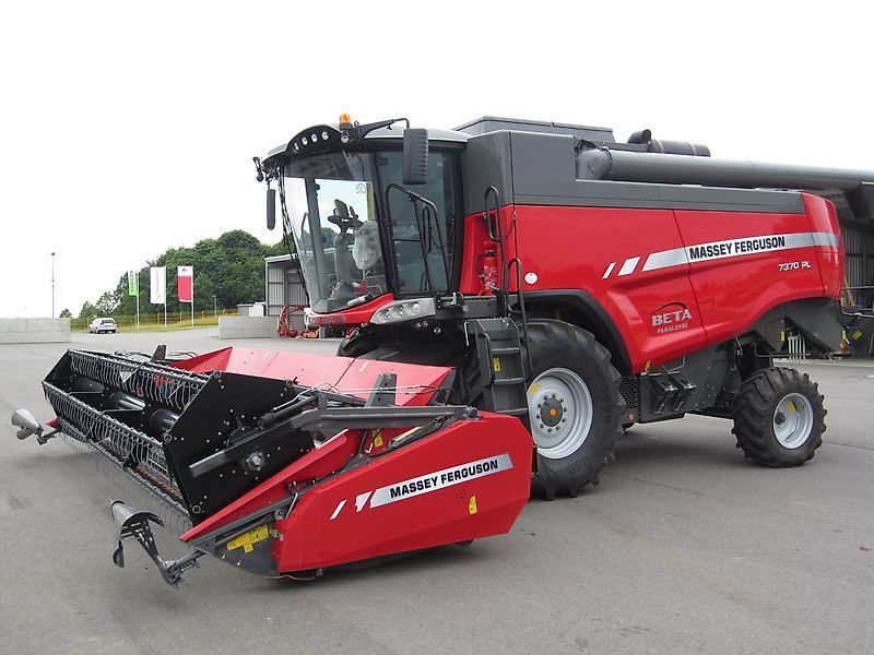 E-FARM: Massey Ferguson mf 7370 pl - Cosechadora - id QS9RFBS - Año: 2024 - Horas: 5,Potencia del motor: 489,46,Alemania
