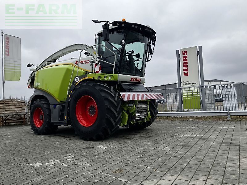 Claas Jaguar 950 Self propelled forage harvester €295,000