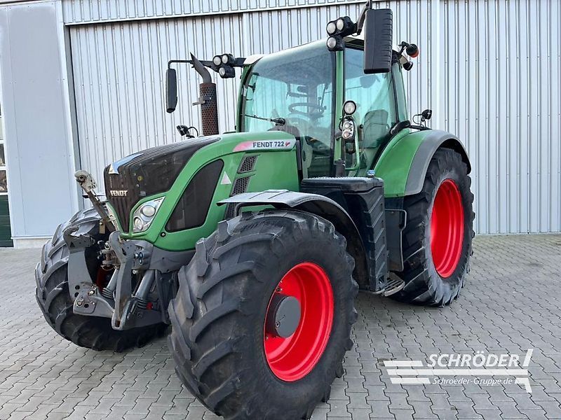 Fendt 722 Vario Profi Plus Trattore 77.885 €