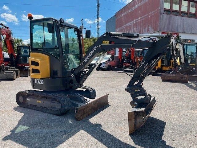 VOLVO ecr 25d Minikoparka 33 900 €