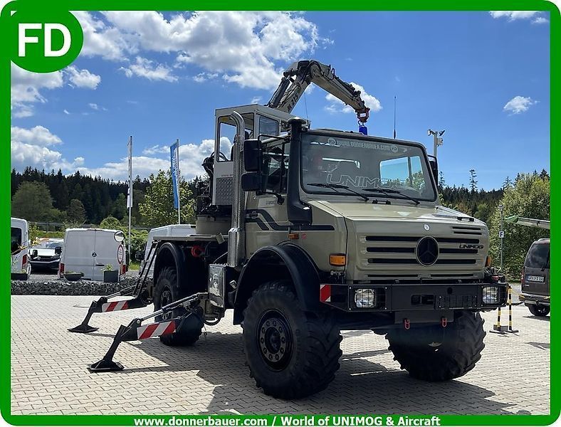 Mercedes-Benz unimog u5000 spezial, erst 2000 bts, top zustand , mit kran-bagger-pritsche , lof uvm. Pojazd silnikowy 129 000 €