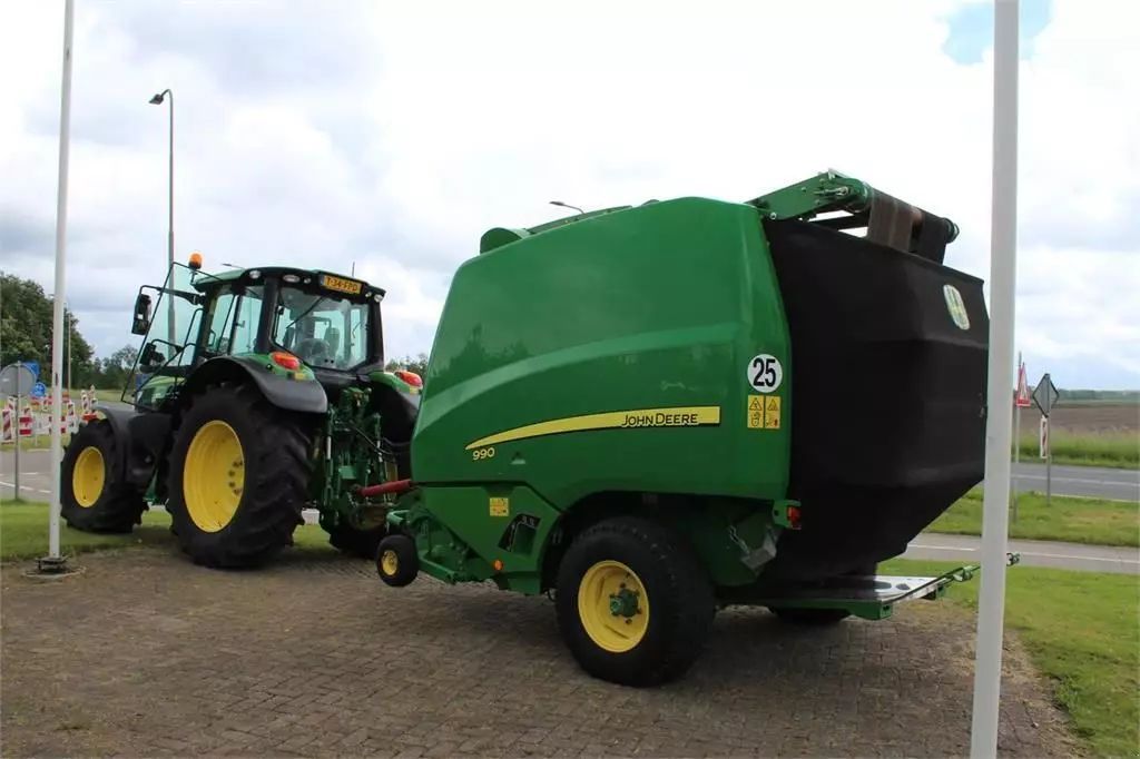 John Deere 990 Presse à balles