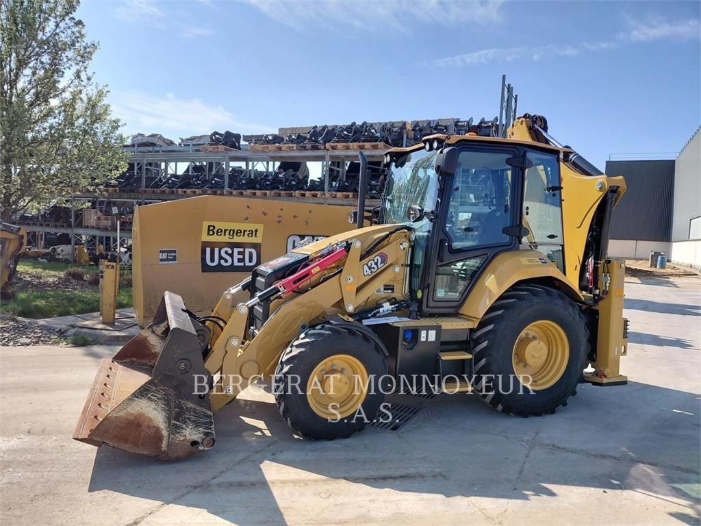 Caterpillar 432 Kotró-rakodógép 120 000 EUR