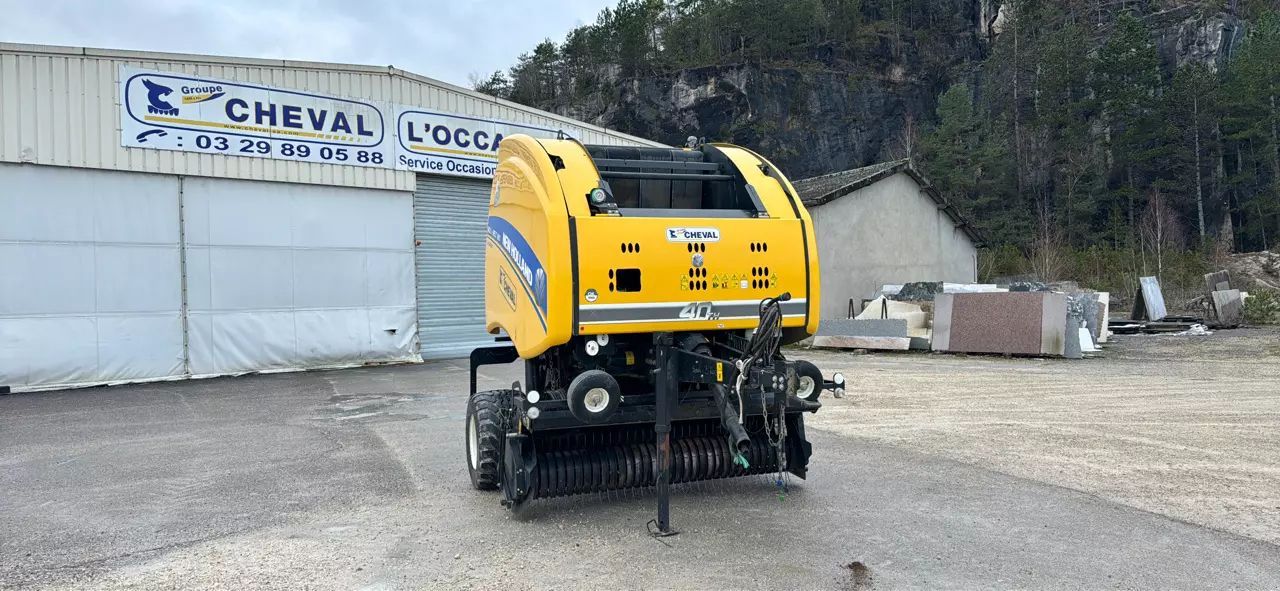 E-FARM: New Holland roll belt 180 se - Πρέσσα - id 3PRLSCI - 30.000 € - Χρονία: 2015 - Γαλλία