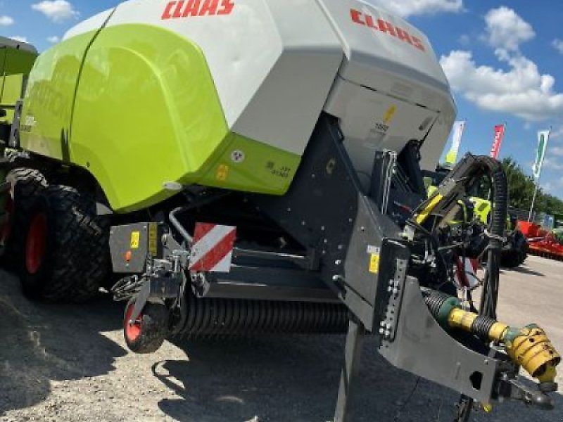 Claas Quadrant 5200 FC Baler €139,000