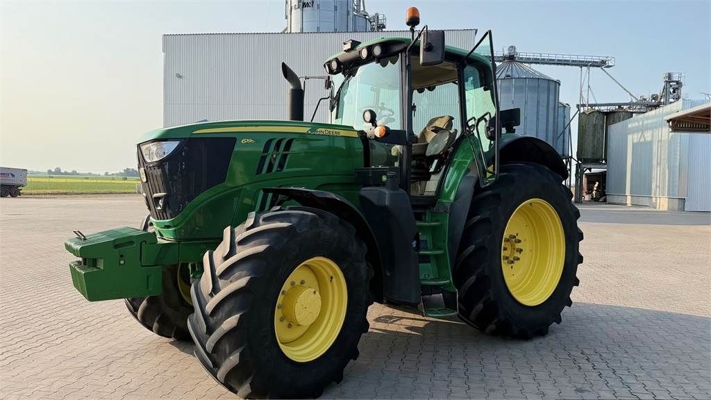 E-FARM: John Deere 6195 M - Tractor - id EJRENQN - €70,000 - Year of construction: 2016 - Engine hours: 5,895,Lithuania