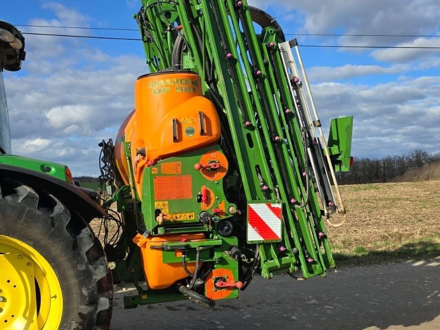 E-FARM: Amazone uf 901 / rampe 20m / amaset + / 5 troncons - Sprayer - id RTDRFQX - €17,900 - Year of construction: 2017 - France