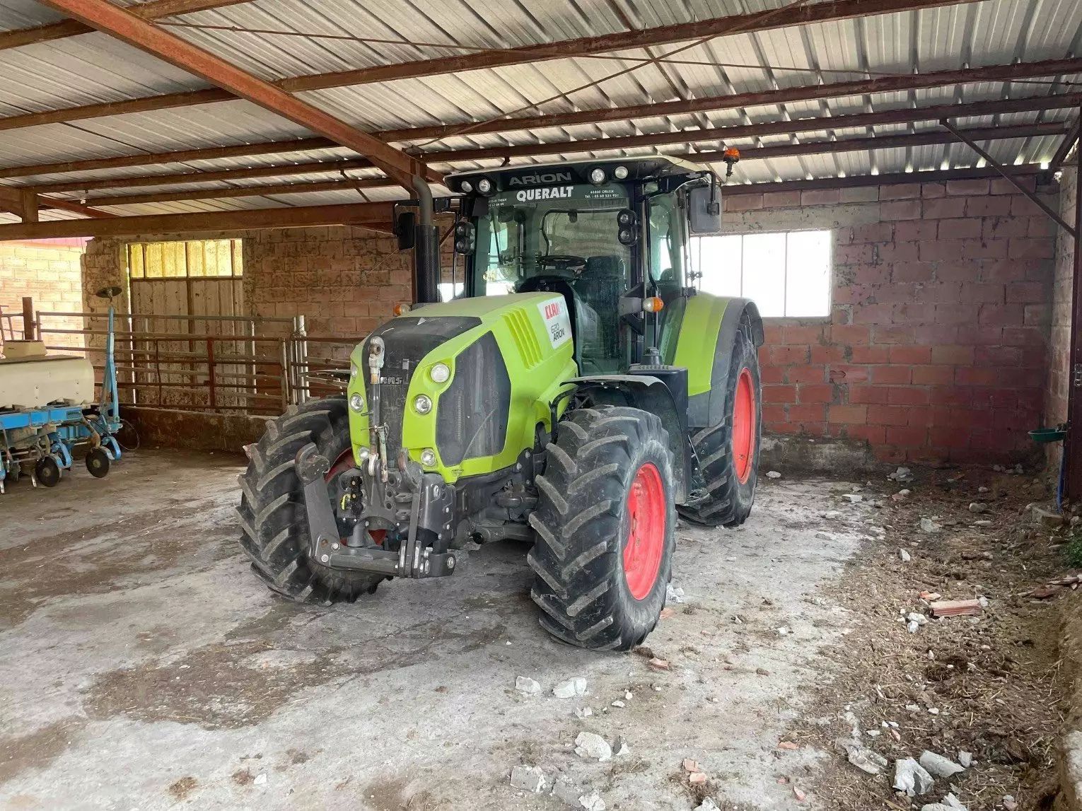 E-FARM: Claas Arion 620 CIS - Tractor - id YDCNXKV - 48.000 EUR - Anul: 2016 - Citeste ore: 5.535,Muterea motorului: 158,Franța