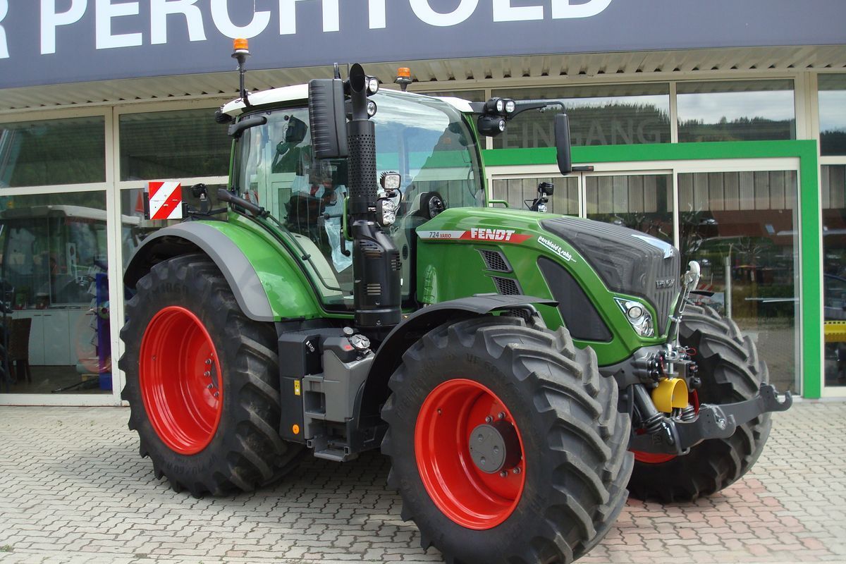 E-FARM: Fendt 724 Vario - Tractor - id 7IATPQC - 223.750 € - Año: 2023 - Horas: 765,Potencia del motor: 246,Austria