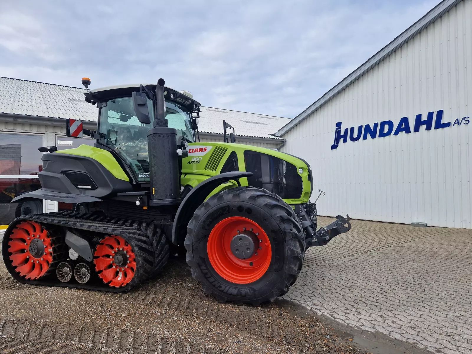 Claas Axion 960 Traktori 267 036 €
