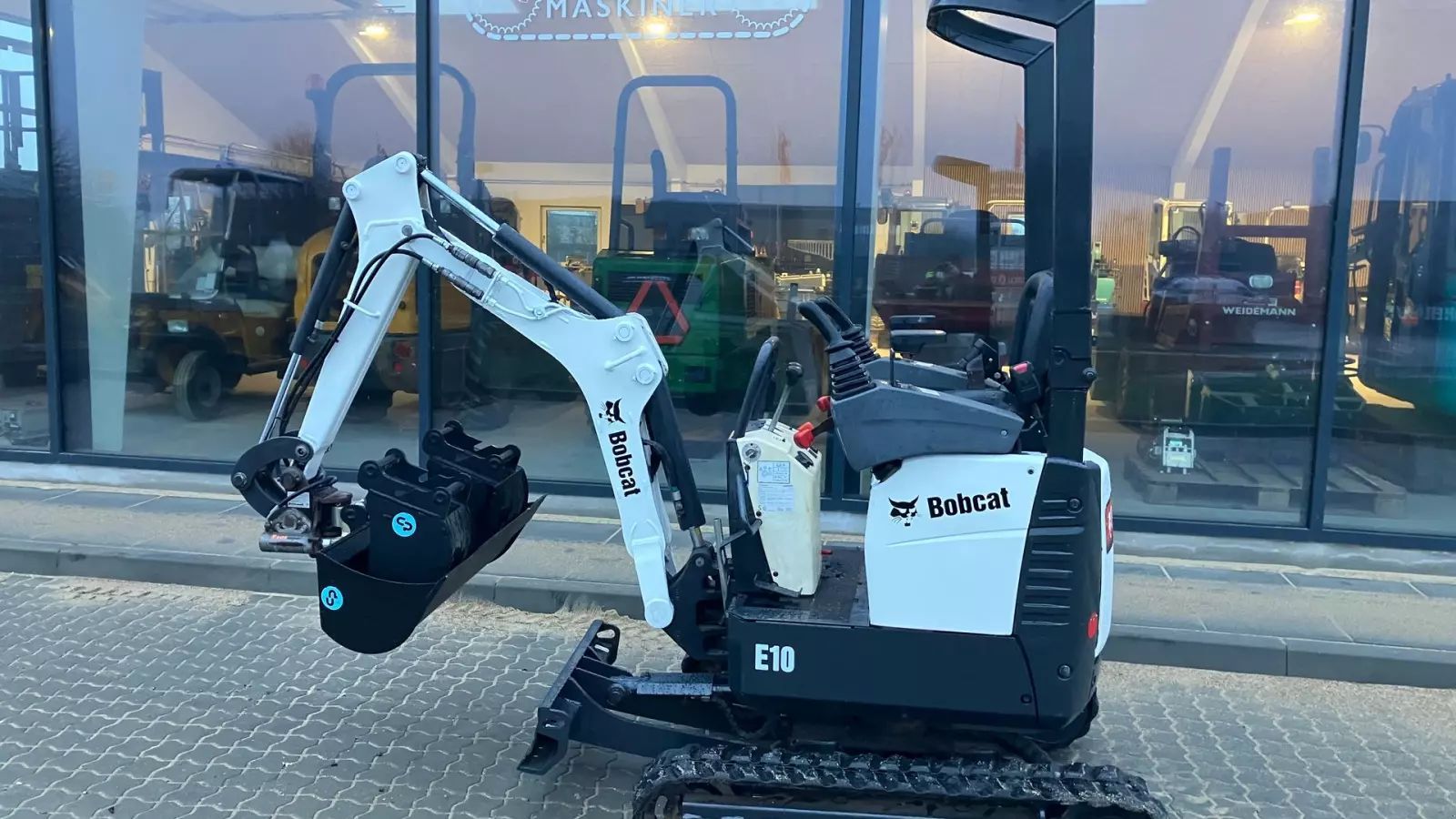 Bobcat e 10 bobcat Koparka 13 372 €