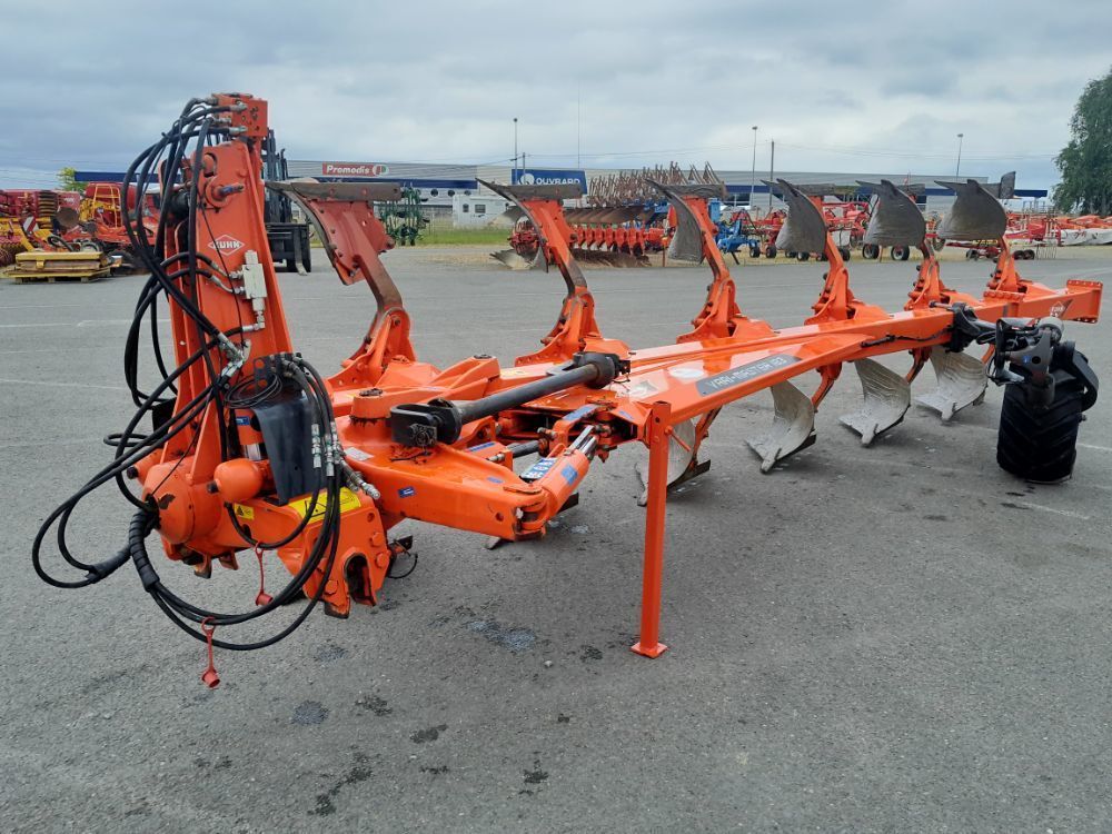 E-FARM: Kuhn vm 183 - Charrue - id XFAVUPH - 13 000 € - Année: 2013 - France