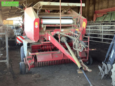 E-FARM: Welger RP 235 - Baler - id S8HB6CB - €19,000 - Year of construction: 2008 - Total number of bales produced: 12,490,France