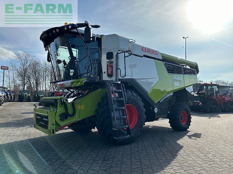 Claas Lexion 5400 Combine harvester €229,000