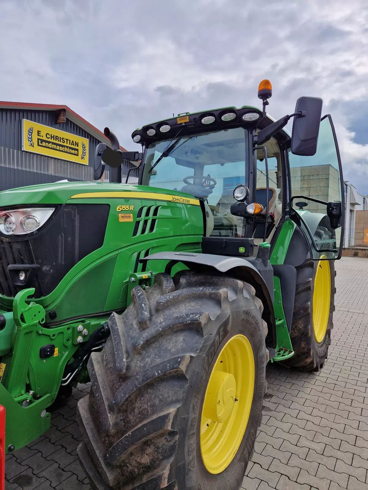 John Deere 6155 R Трактор 139 500 €