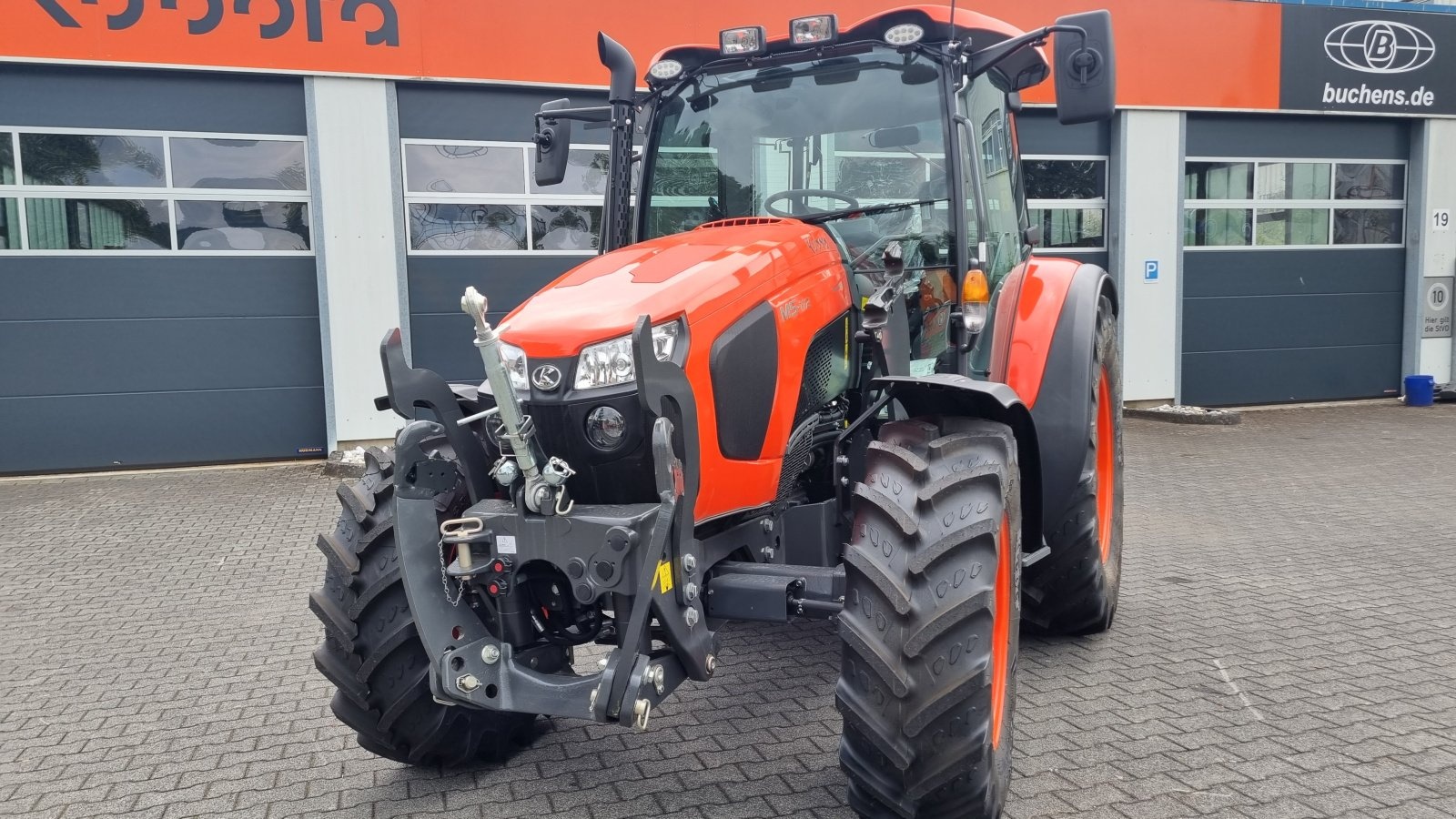Kubota M5-111 tractor €65,800