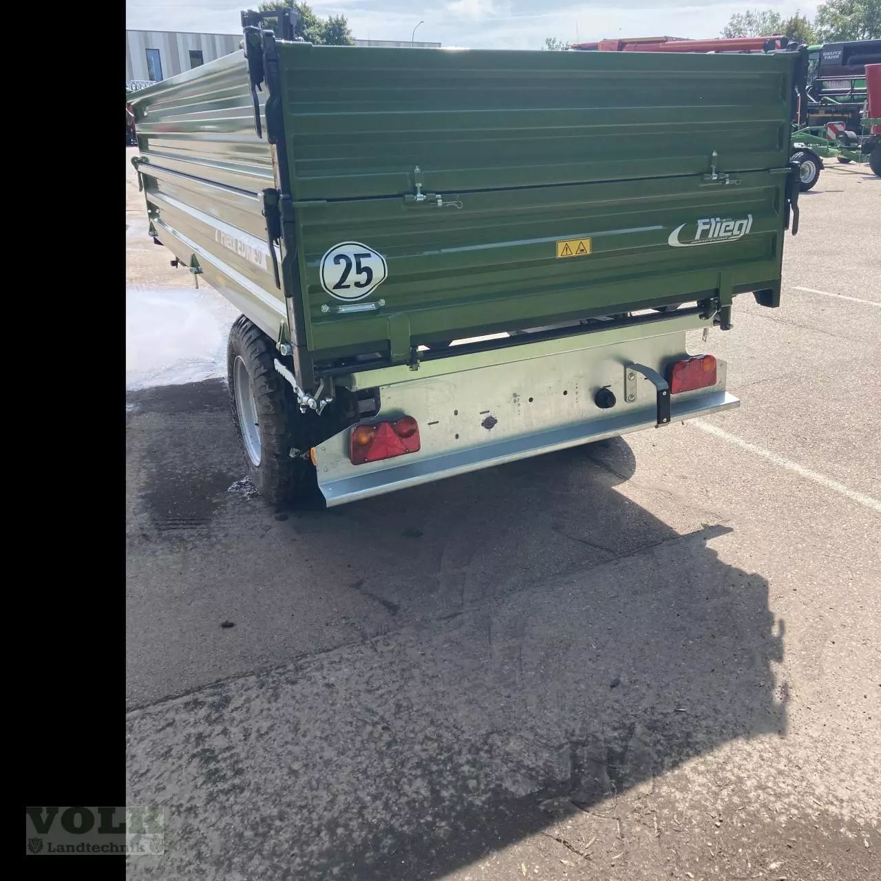 E-FARM: Fliegl EDK 50 - Benne - id WVK88YK - 7 650 € - Année: 2023 - Allemagne