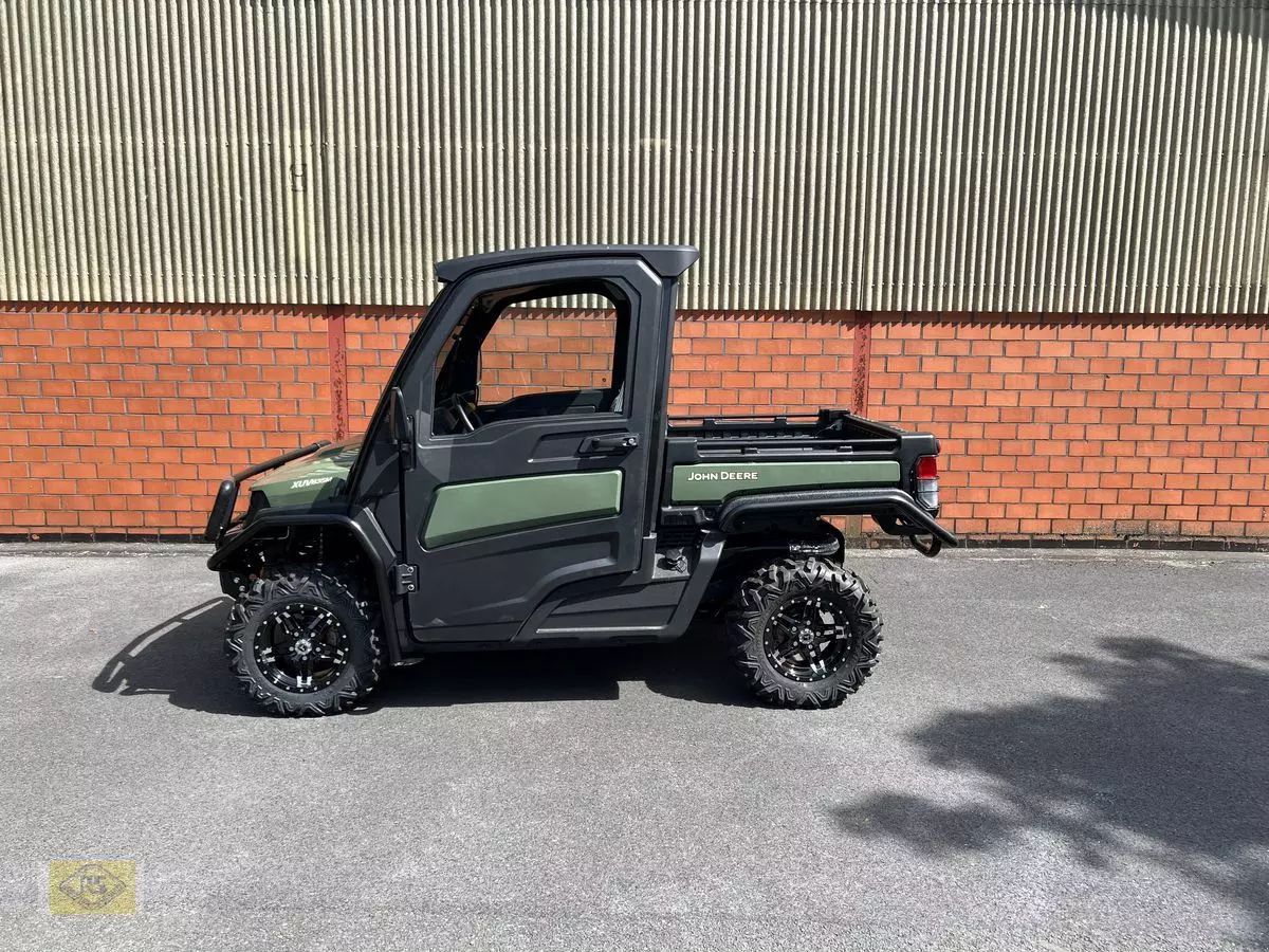 E-FARM: John Deere 835 - Motor vehicle - id JRIQNUG - €30,504 - Year of construction: 2022 - Germany
