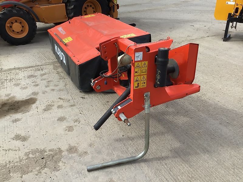 E-FARM: Kubota DM2024 - Mower - id SP3LZHA - €7,066 - Year of construction: 2018 - United Kingdom
