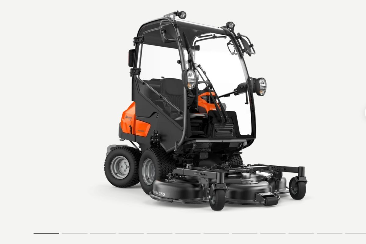E-FARM: Husqvarna rider p 525dx kommunalmaschine - Tondeuse - id RAUBAEP - 30 920 € - Année: 2022 - Autriche