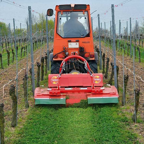 humus lv modelle - für schlepper ab 40 ps, heckanbau linear in der arbeitsbreite verstellbar. für den wein- und obstbau mit viel zubehör-möglichkeiten. Topper 7780 €