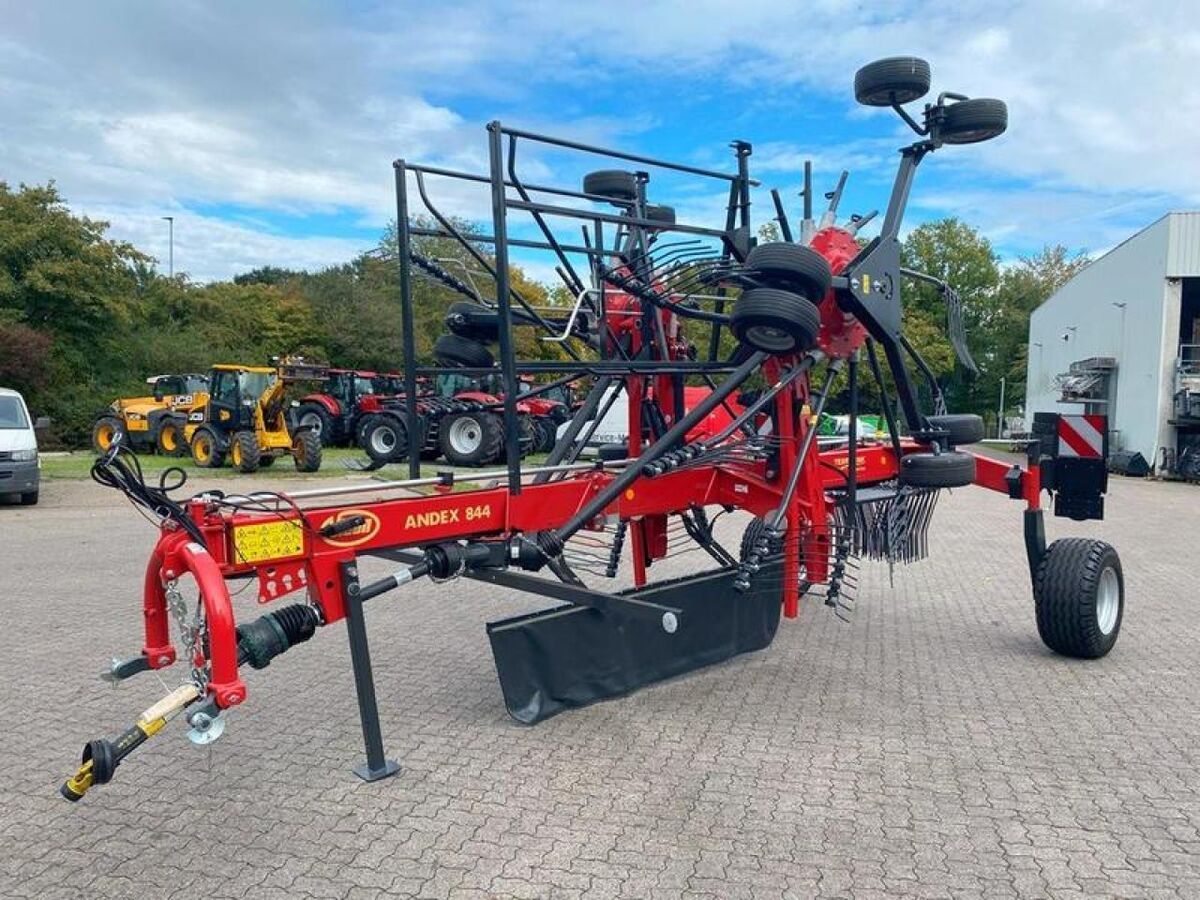 Vicon Andex 844 Tedder €24,000