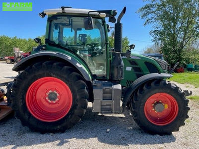 E-FARM: Fendt 513 Vario - Τρακτέρ - id JDPXFF2 - 74.000 € - Χρονία: 2016 - Μετρητής ωρών: 4.550,Ισχύς κινητήρα: 130,Γαλλία