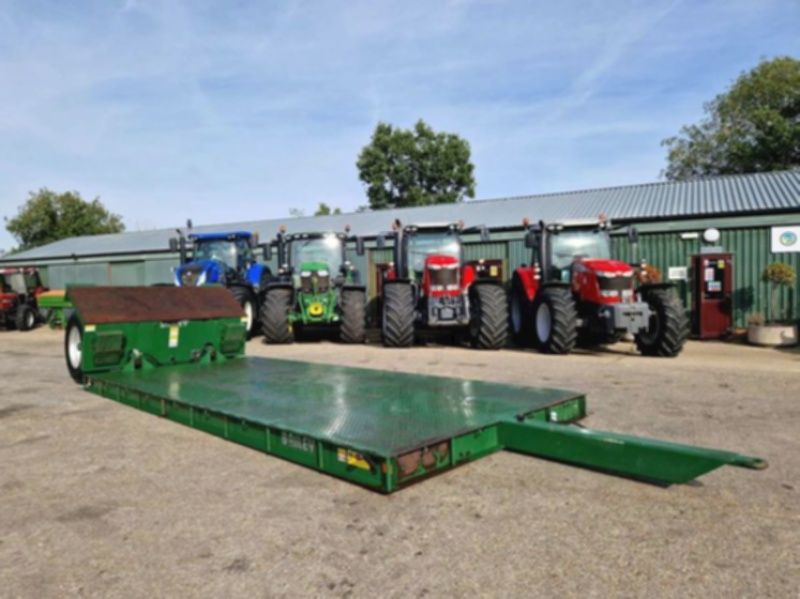 E-FARM: Bailey lo loader - Tipper - id 6HGN6WS - €7,378 - Year of construction: 2013 - United Kingdom