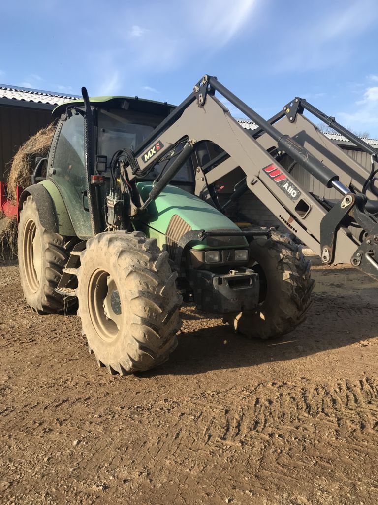 E-FARM: Deutz-Fahr Agrotron 85 - Tractor - id HDEGJTD - 35.000 € - Año: 2004 - Horas: 6850,Potencia del motor: 85,Francia