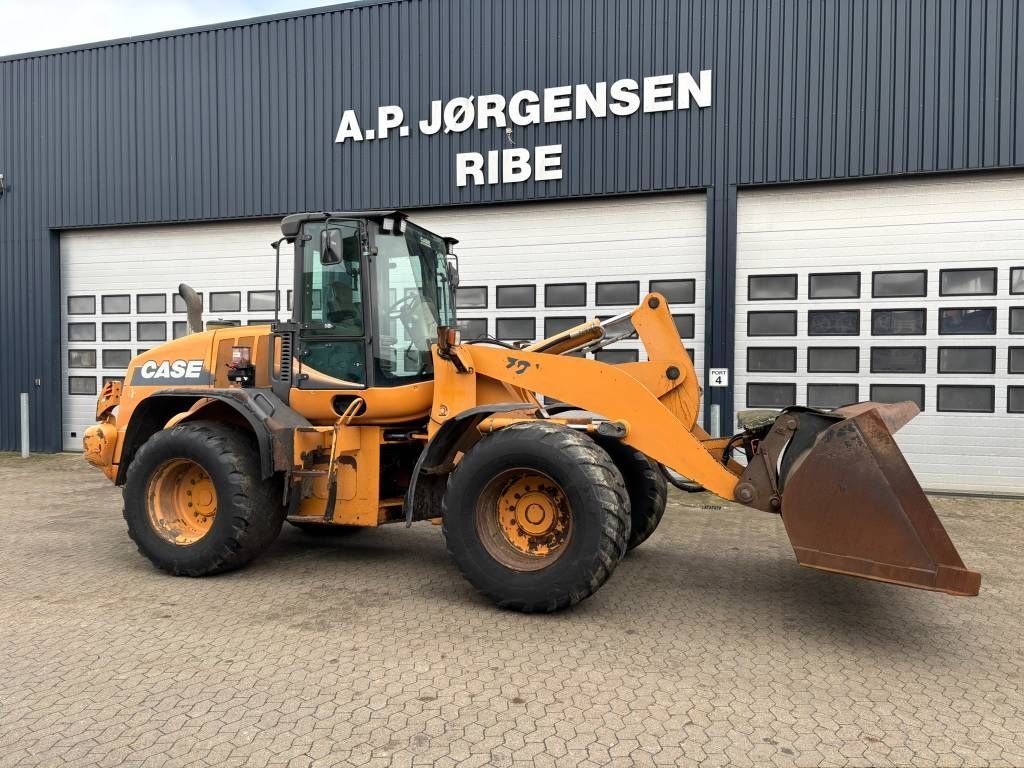 E-FARM: Case IH 721 e - Gummiged - id BXLGEGK - 26.252 € - Produktionsår: 2007 - Motortimer: 12.900,Danmark