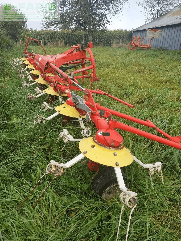 E-FARM: Pöttinger 810n - Kreiselheuer - id RQPL9QN - 5.500 € - Baujahr: 2010 - Frankreich