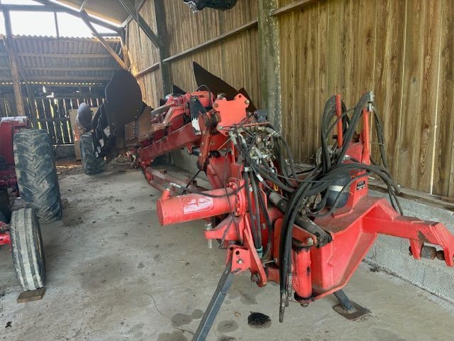 GREGOIRE BESSON sperw y8 Plough €20,000