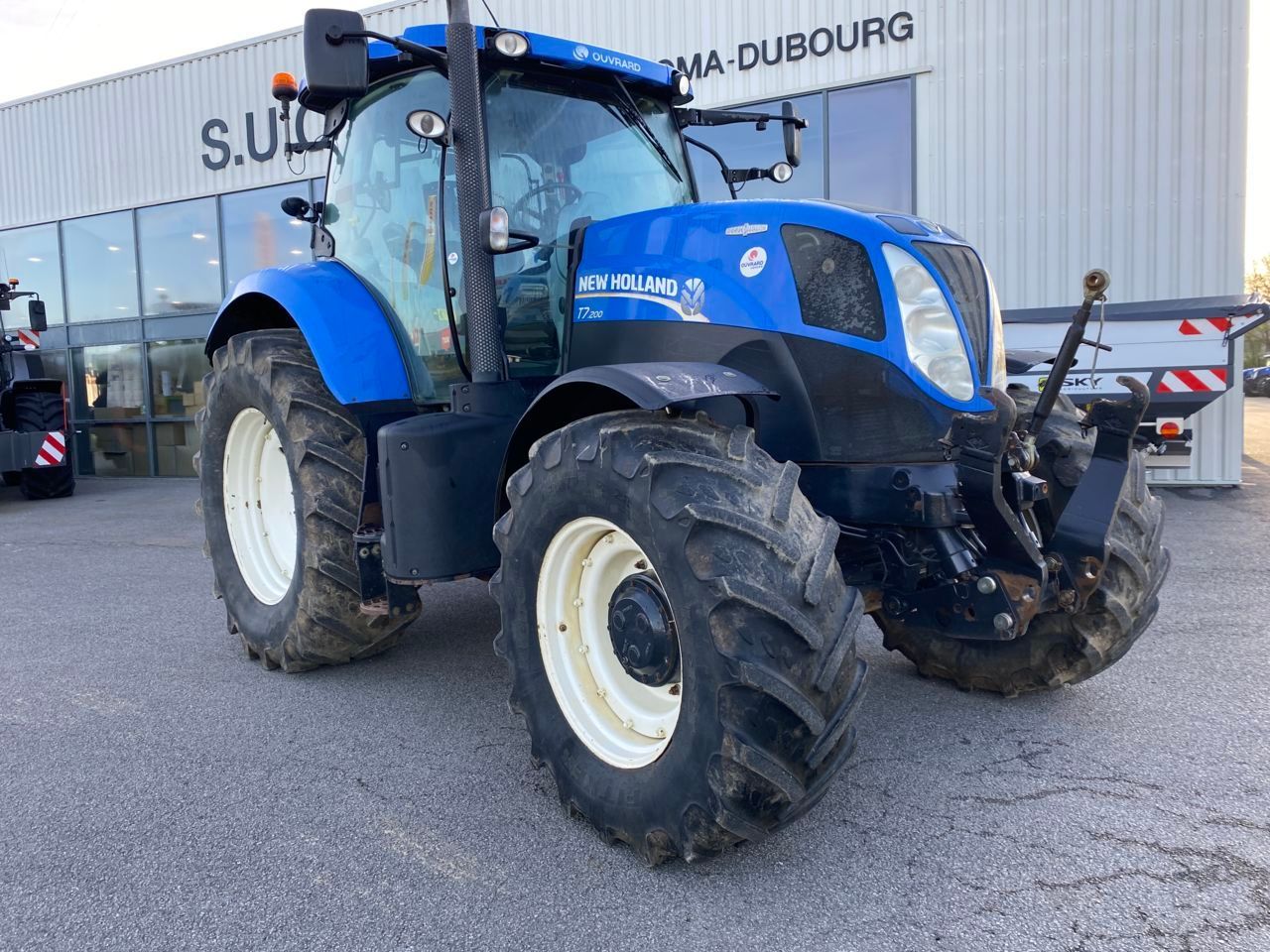 E-FARM: New Holland T7.200 - Tractor - id UEGHRLC - €39,998 - Year of construction: 2012 - Engine hours: 7,369,France