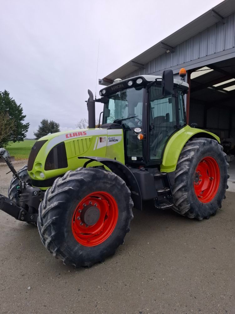 Claas Arion 640 CIS Tractor €39,000