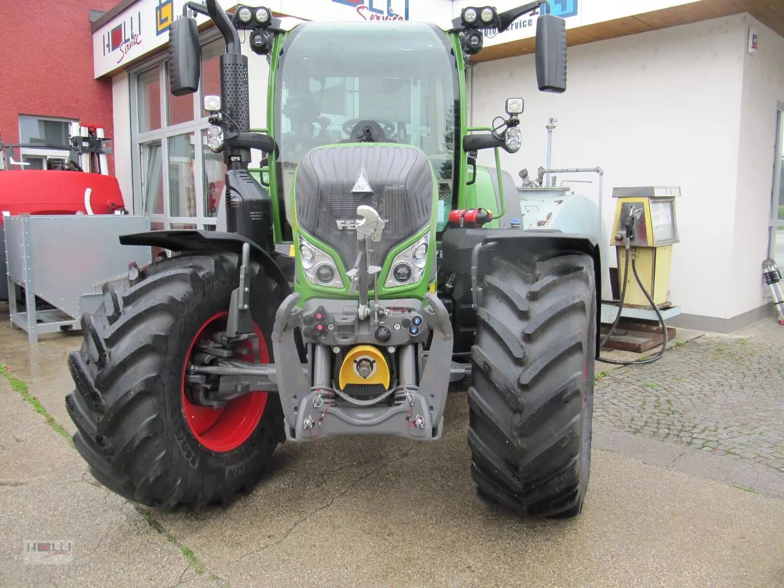 Fendt 516 Vario Profi Plus Tractor €159,167