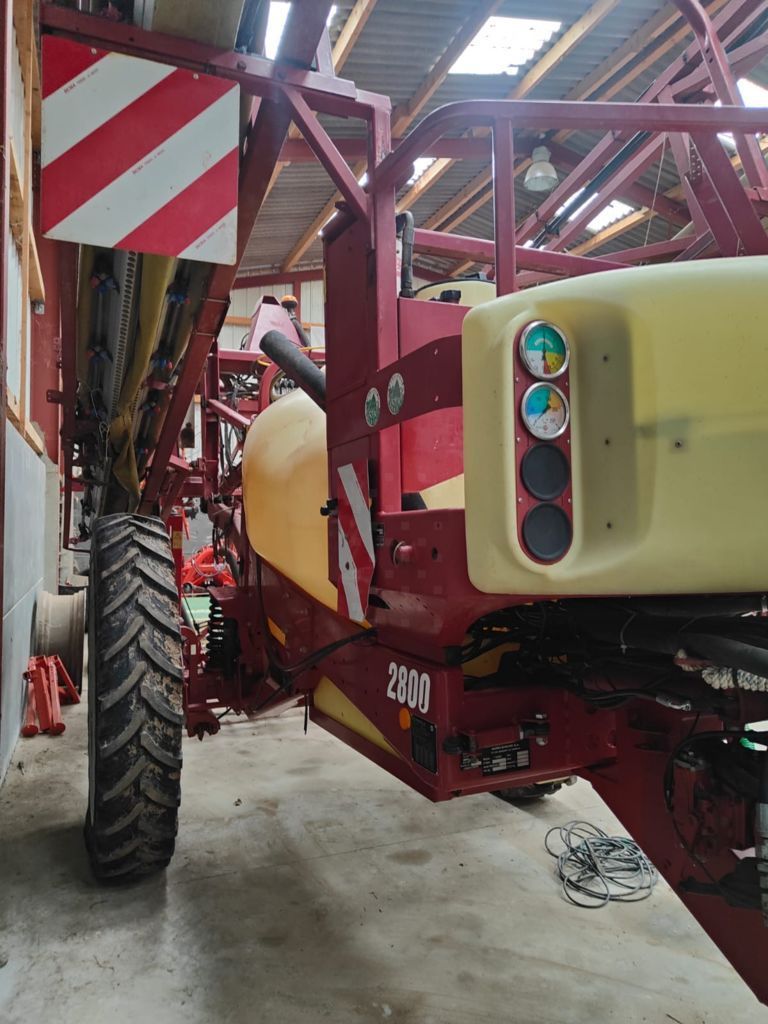 Hardi commander 2800 Opryskiwacz 12 000 €