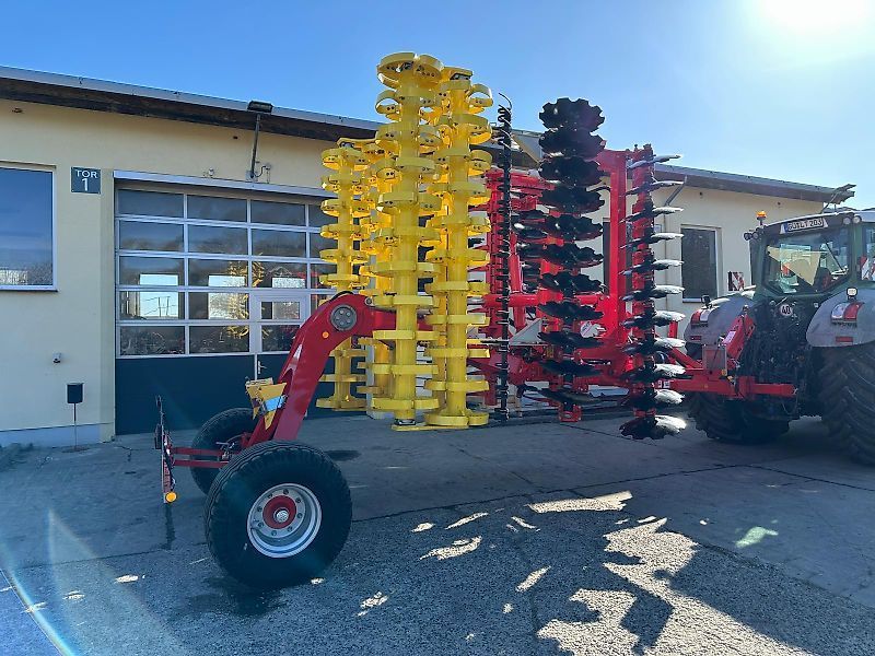 Pöttinger Terradisc  6001 T Grapă cu discuri 45.000 EUR