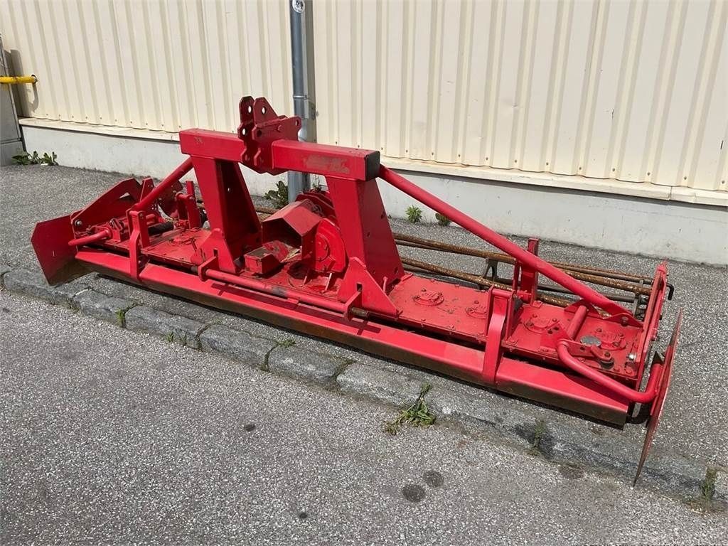 E-FARM: Lely 3025 - Disc harrow - id JEUFBAR - €3,097 - Year of construction: 2010 - Austria