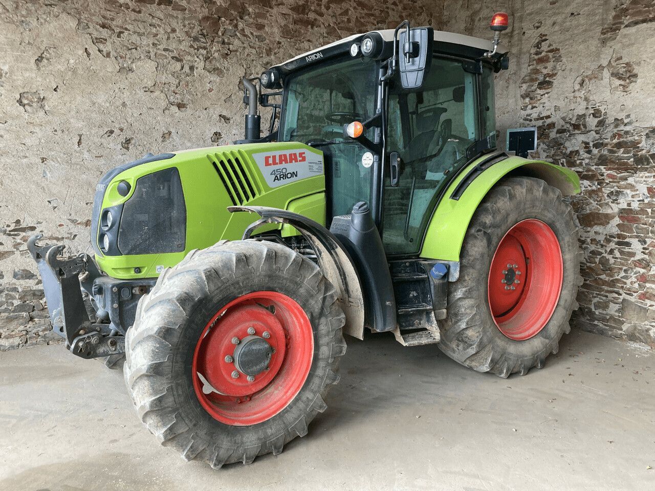 E-FARM: Claas Arion 450 - Traktor - id P9BYRKC - 49.500 € - Baujahr: 2018 - Abgelesene Motorstunden: 4.387,Motorleistung (PS): 130
