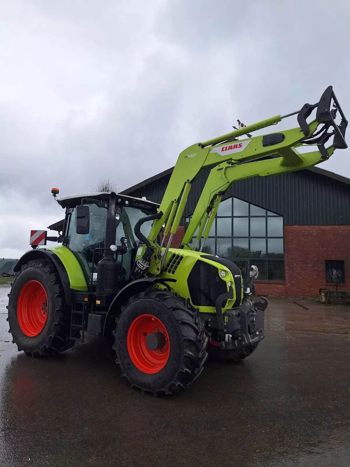 Claas Arion 630 CMATIC Traktor 100 000 EUR
