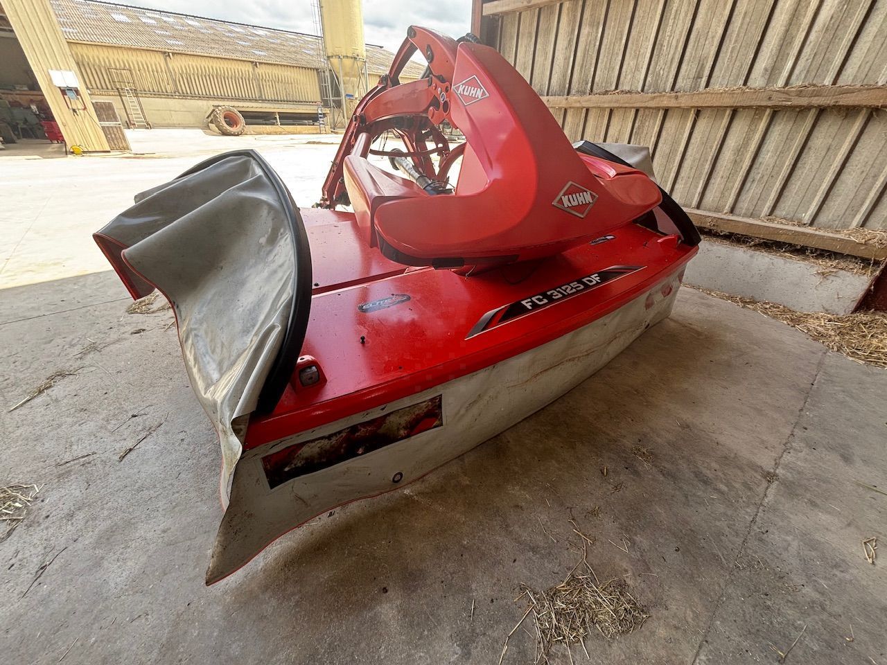 E-FARM: Kuhn FC 3125 DF-FF - Mower - id JGTLS9A - €9,700 - Year of construction: 2018 - France