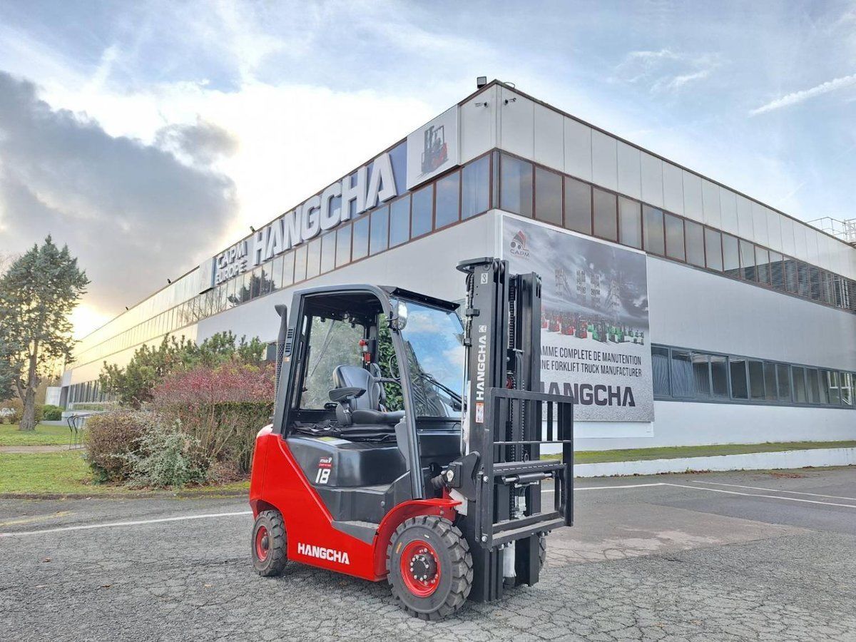 E-FARM: Hangcha xf18d - Chariot élévateur - id RWIKSPU - 23 800 € - Année: 2025 - France