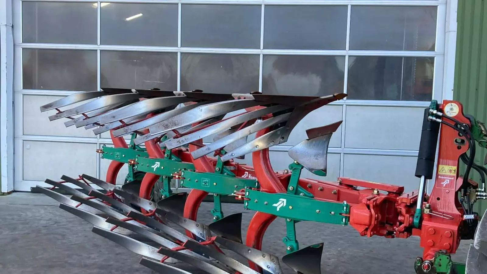Kverneland EG 100/200 Plūgas 11 359 €