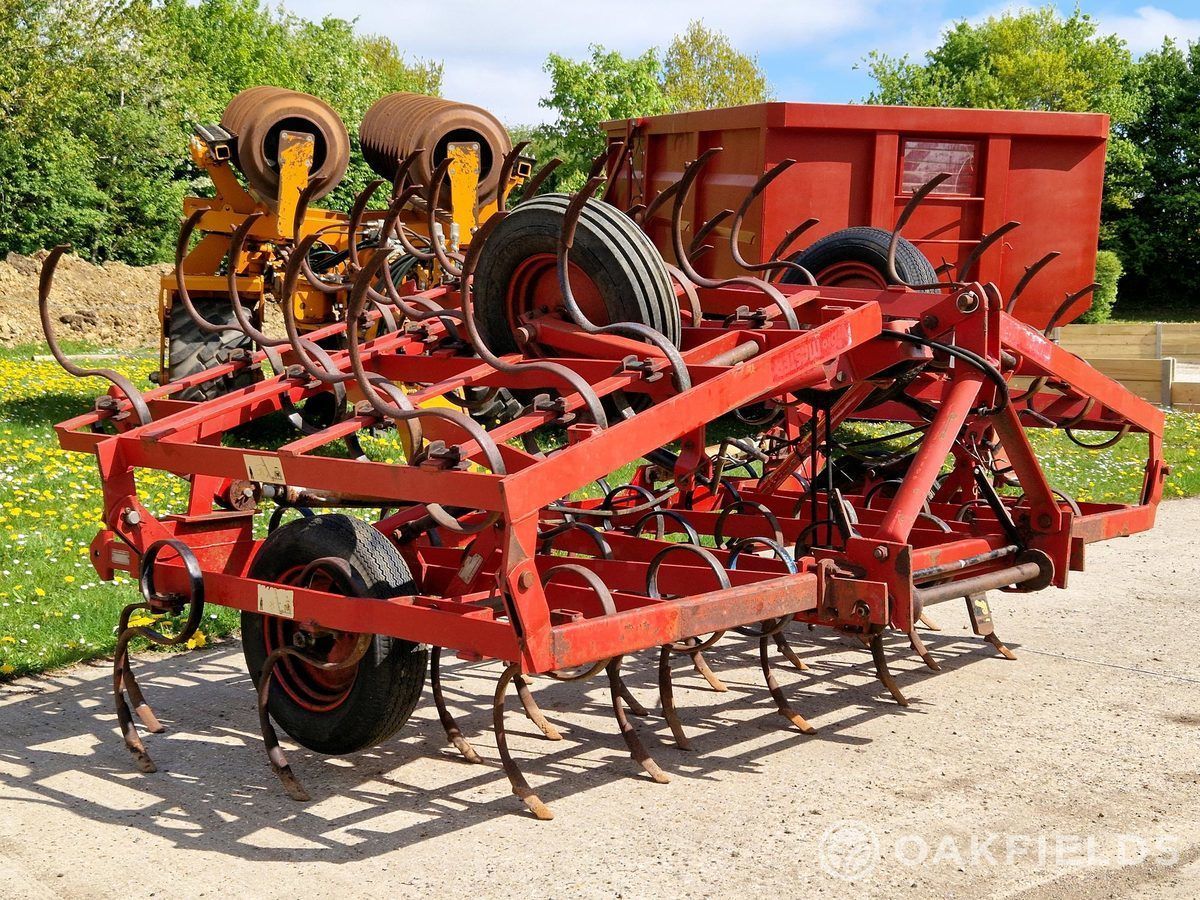 E-FARM: KONGSKILDE vibromaster 5.9 - Grubber - id SACUHAG - 4.405 € - Vereinigtes Königreich