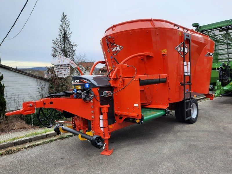 Kuhn Profile 16.2 CS feedingwagon €56,723