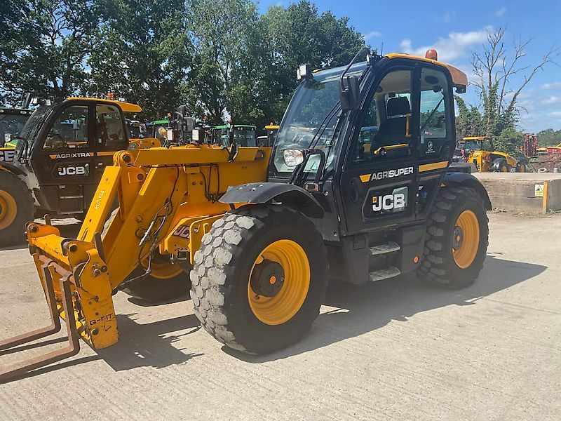 JCB 542-70 AGRI Super Chargeuse sur pneus 55 883 €