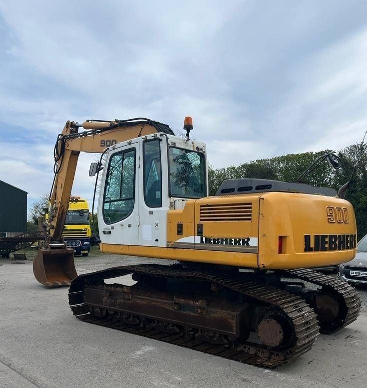 Liebherr r 900 c Koparka gąsienicowa 25 401 €